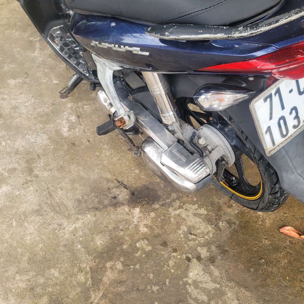 Ngoại hình nhìn được máy siêu êm. Mua bán Xe máy tại Huyện Giồng Trôm Bến Tre được đăng bởi Nguyen huu ly hình 3