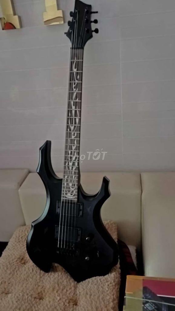 Ghi-ta điện Fender màu Đen. Mua bán Nhạc cụ tại Quận Cái Răng Cần Thơ được đăng bởi Ninh Nguyenkhai hình 1