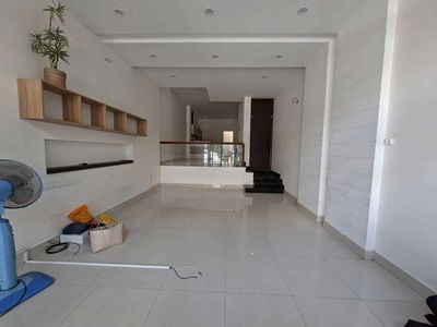 Аренда · 4 комн. · 90 м² · Quận Hải Châu, ул. Đường Tố Hữu