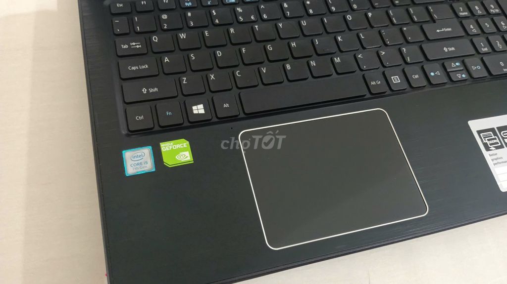 Laptop Acer Core i5-7200U, RAM 8GB, SSD 256GB. Mua bán Laptop tại Quận 7 Tp Hồ Chí Minh được đăng bởi Phong Lâm hình 1