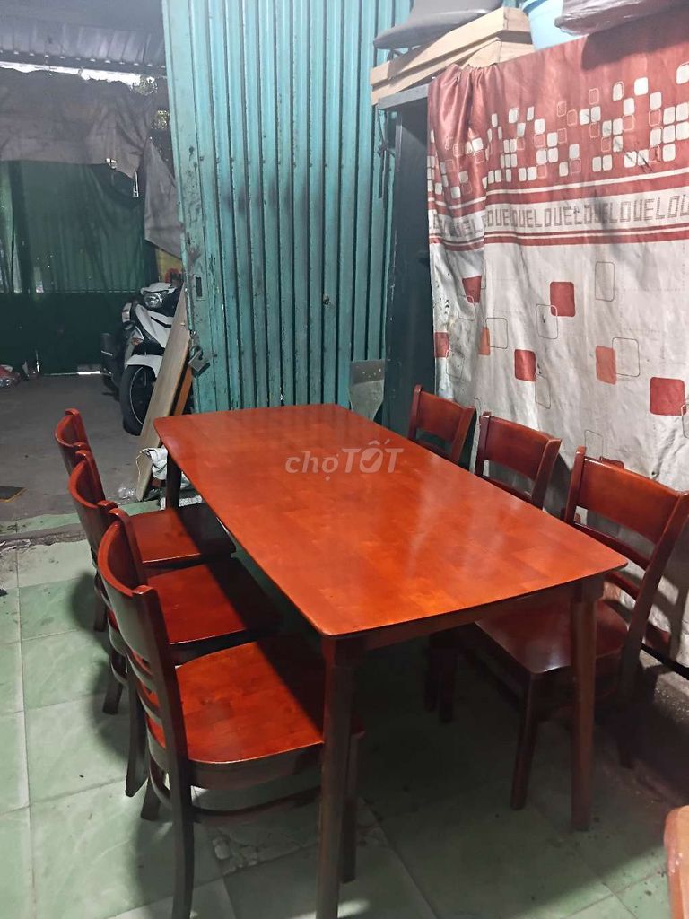 Bộ bàn ăn Vip 6 ghế,đẹp như mới. Mua bán Bàn ghế tại Quận Gò Vấp Tp Hồ Chí Minh được đăng bởi Bùi Văn Dũng hình 1
