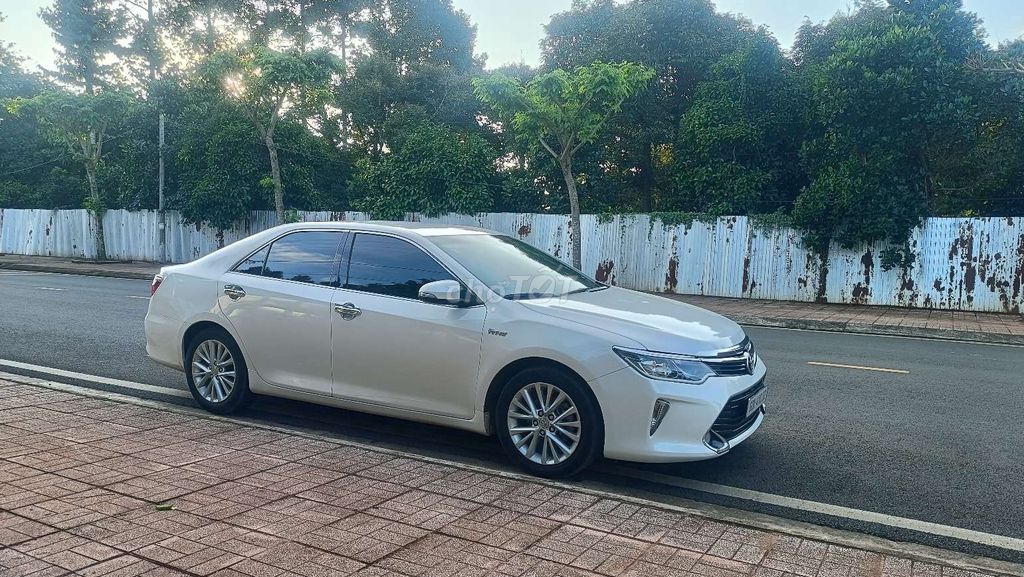 Toyota Camry 2018 2.0E xe đẹp