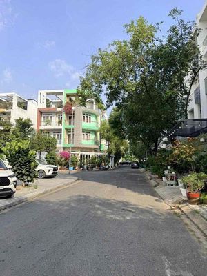 Lô đất nhà phố Khu dân cư an ninh 24/7 đối diện Đại Học RMIT