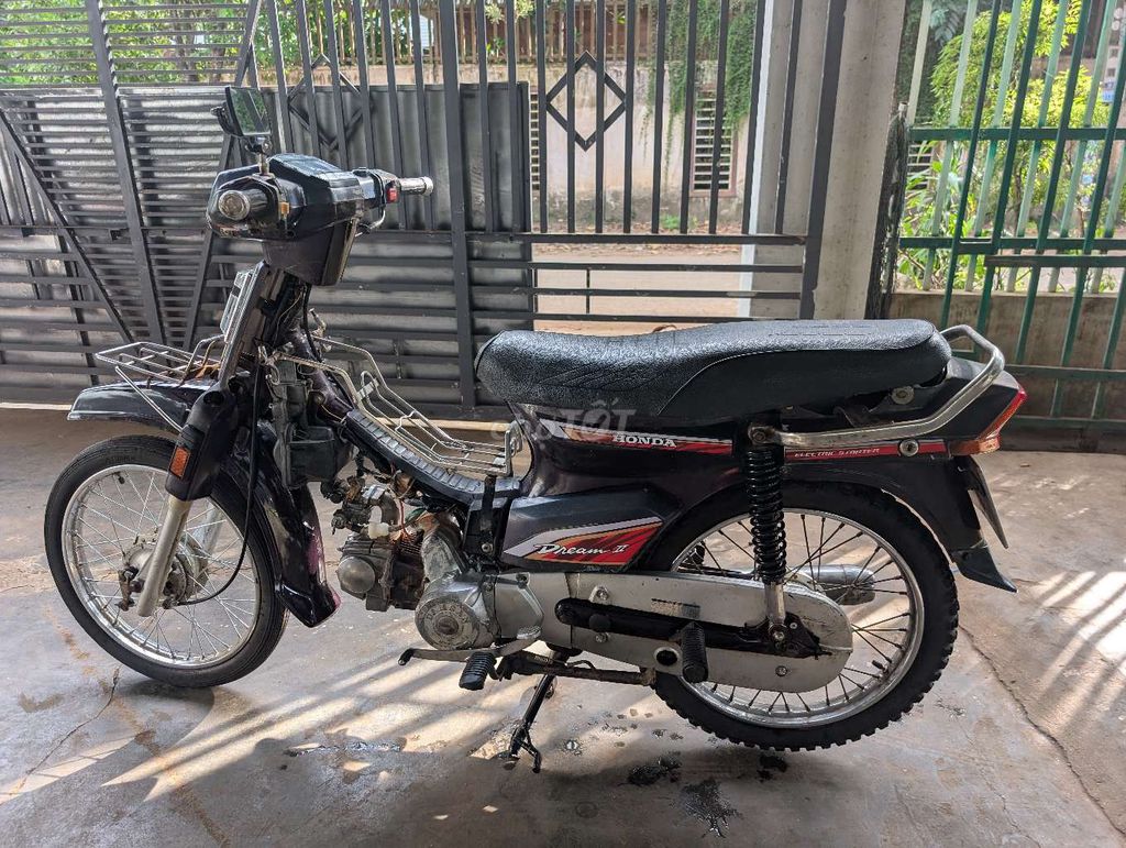 Dream DamSan Hàn quốc. Mua bán Xe máy tại Thành phố Buôn Ma Thuột Đắk Lắk được đăng bởi sửa chữa và mua bán các loại xe chuẩn ngon giá rẻ hình 3