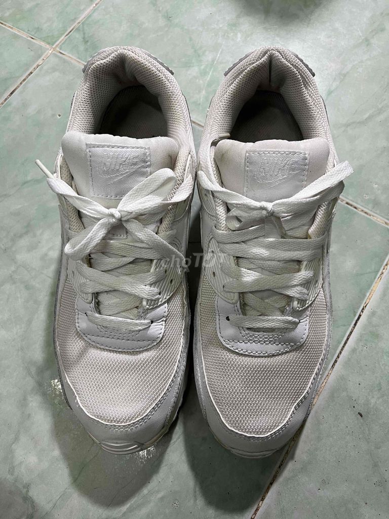 Giày thể thao Nike Air Max Unisex Trắng size 44.5. Mua bán Giày dép tại Thành phố Thủ Đức Tp Hồ Chí Minh được đăng bởi Pham bang hình 1
