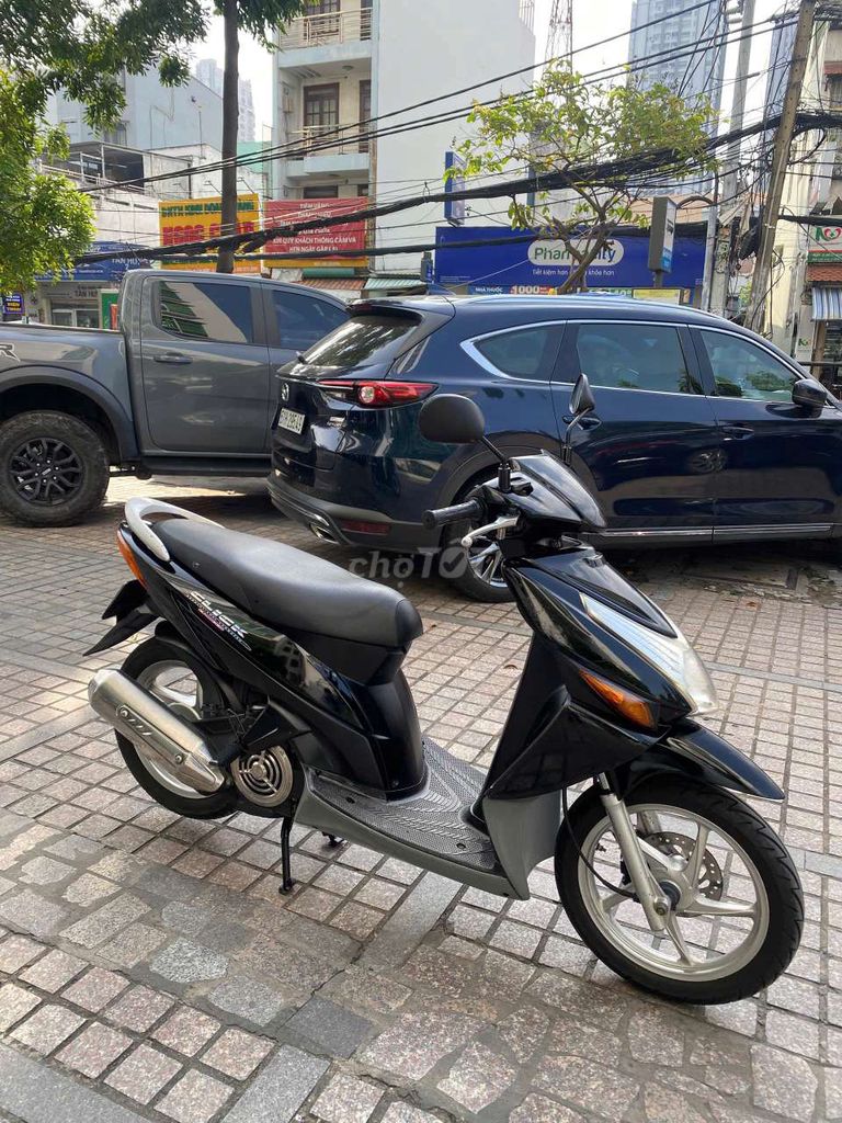 Xe Honda click. Mua bán Xe máy tại Quận 7 Tp Hồ Chí Minh được đăng bởi trình minh sơn hình 3