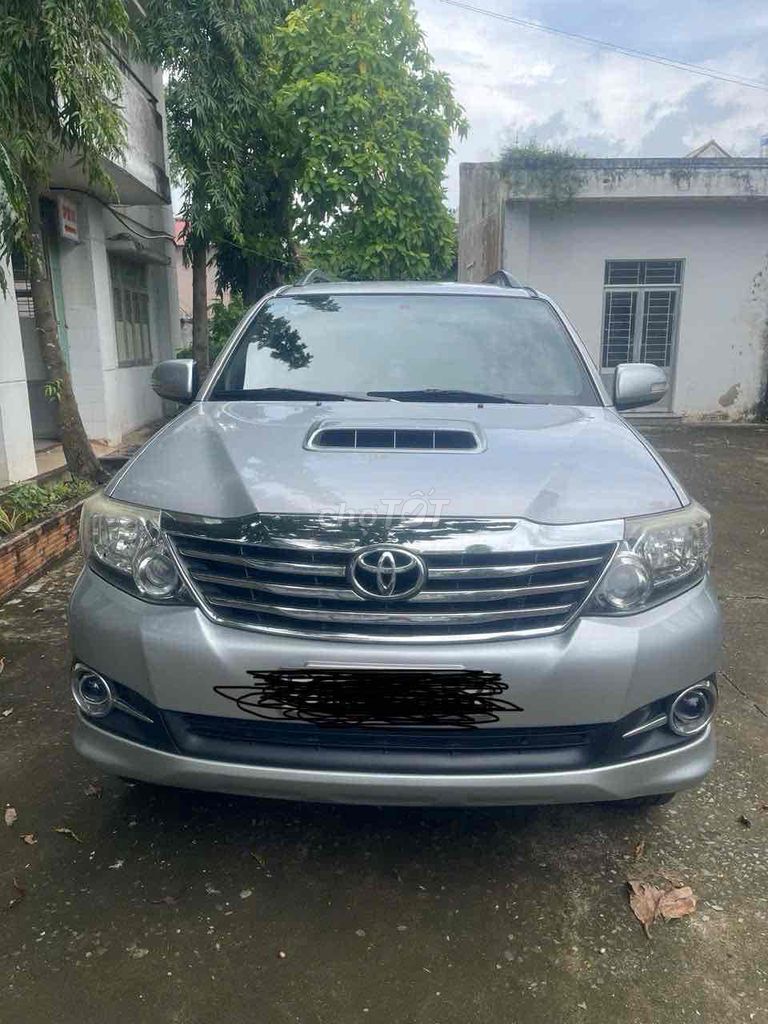 Toyota Fortuner 2015 2.5G - 340000 km. Mua bán Ô tô tại Quận 5 Tp Hồ Chí Minh được đăng bởi Nguyen Duy Ta hình 2