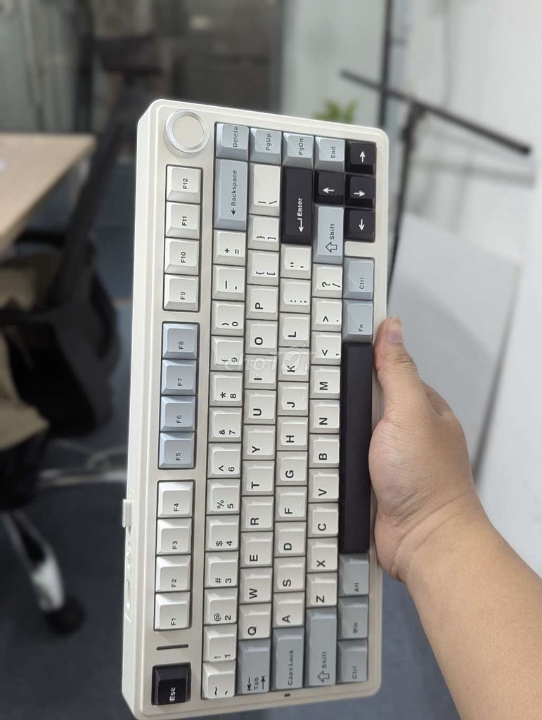 Bàn phím cơ AULA F75 Trắng Silent 3 chế độ. Mua bán Phụ kiện (Màn hình, Chuột...) tại Quận Hải Châu Đà Nẵng được đăng bởi Thanh hướng hình 1