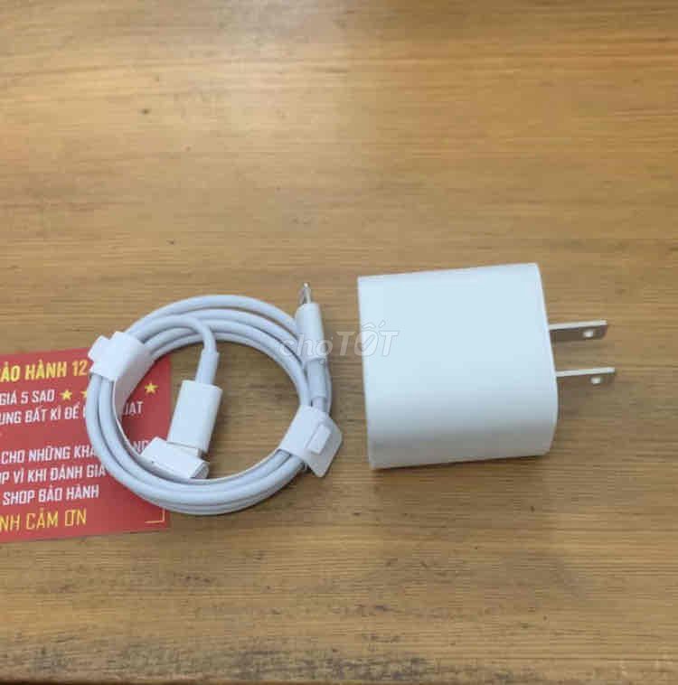 Sạc Apple 20W Trắng iPhone. Mua bán Phụ kiện (Màn hình, Chuột...) tại Quận 7 Tp Hồ Chí Minh được đăng bởi UYỂN NHU Mộc hình 1