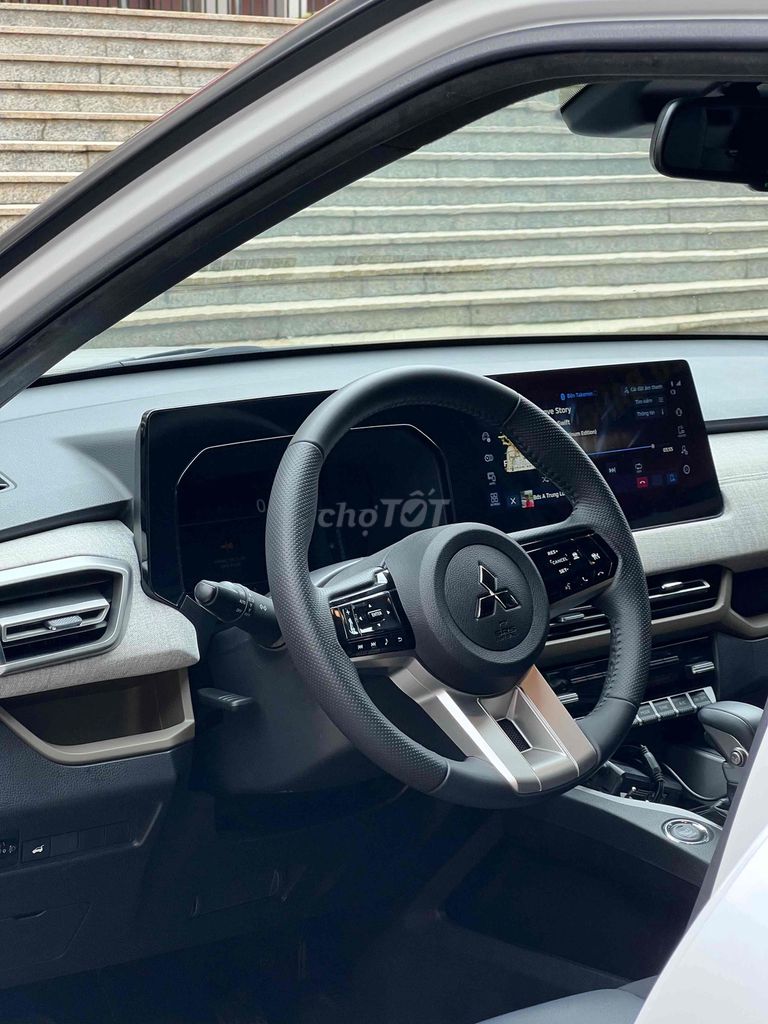 Mitsubishi Xforce 2024 Ultimate - 18000 km. Mua bán Ô tô tại Thành phố Buôn Ma Thuột Đắk Lắk được đăng bởi Hoàng Bùi hình 6