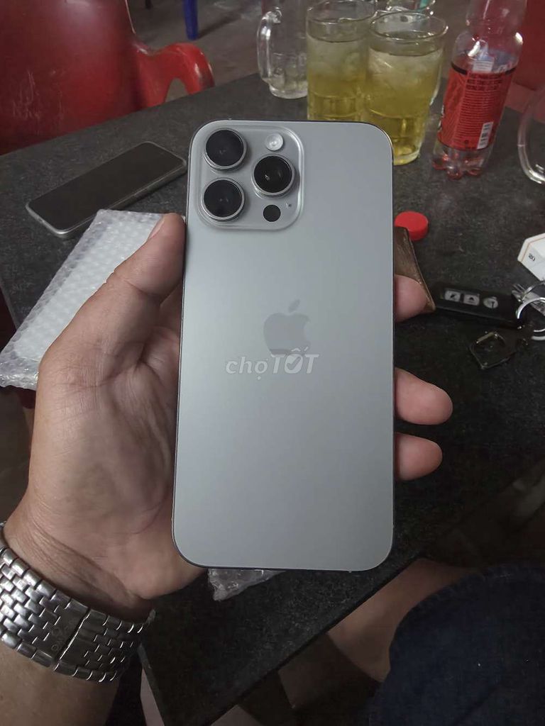 Apple iPhone 16 Pro Max 256GB Xám 99%. Mua bán Điện thoại tại Huyện Bình Chánh Tp Hồ Chí Minh được đăng bởi câm đô Minh thiệu  hình 1