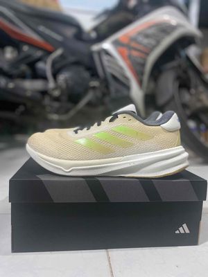 Giày adidas size 40 và 43