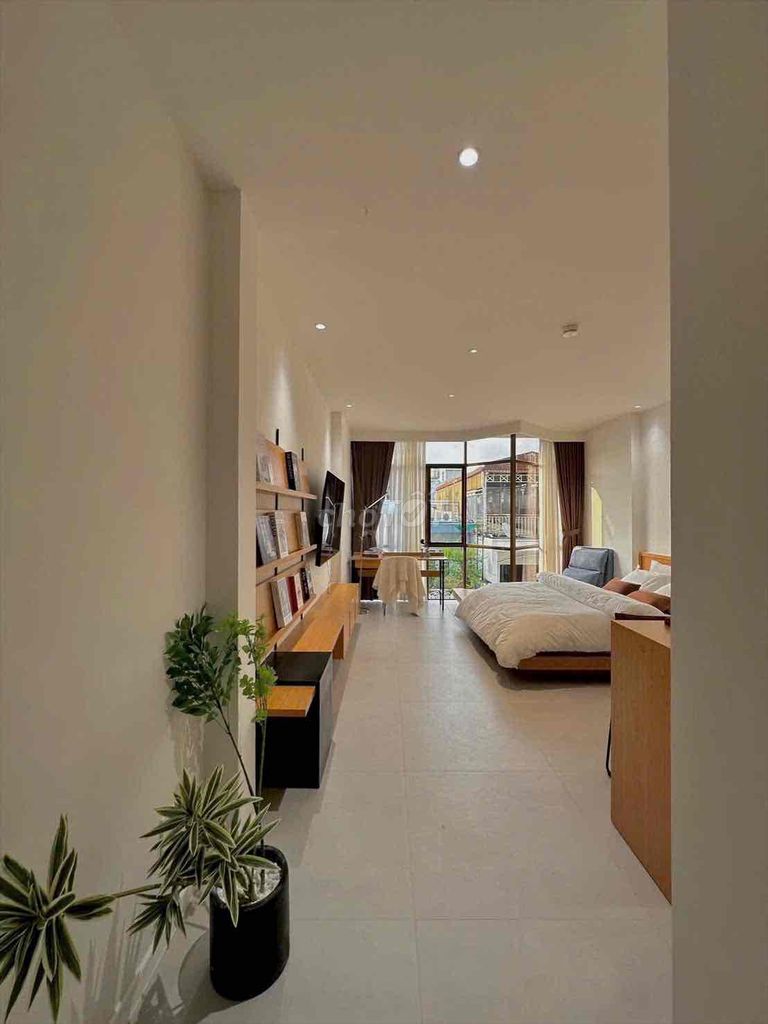 Thuê ngay studio 30m2 tại Trần Bình Trọng gần chợ Bà Chiểu và Quận 1