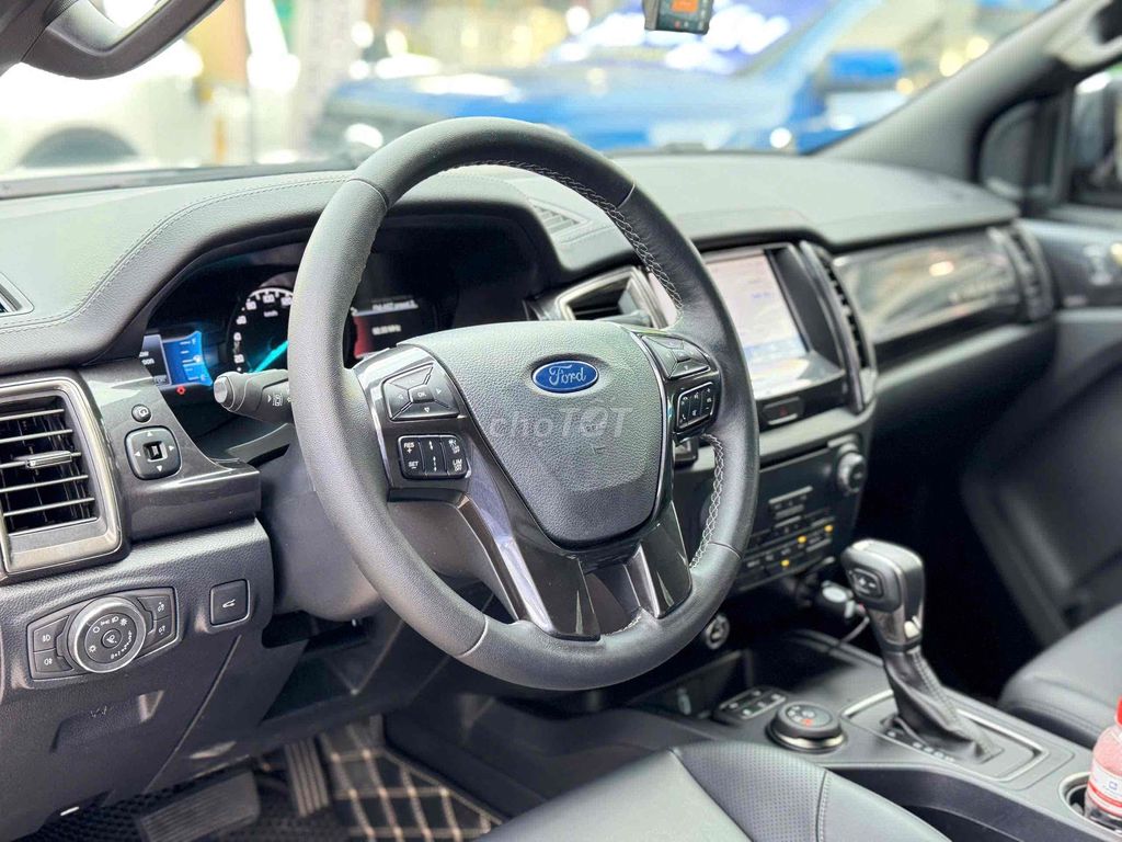 Ford Everest 2020 Titanium 2.0L AT 4WD - 3000 km. Mua bán Ô tô tại Quận 3 Tp Hồ Chí Minh được đăng bởi Ngọc triều hình 6