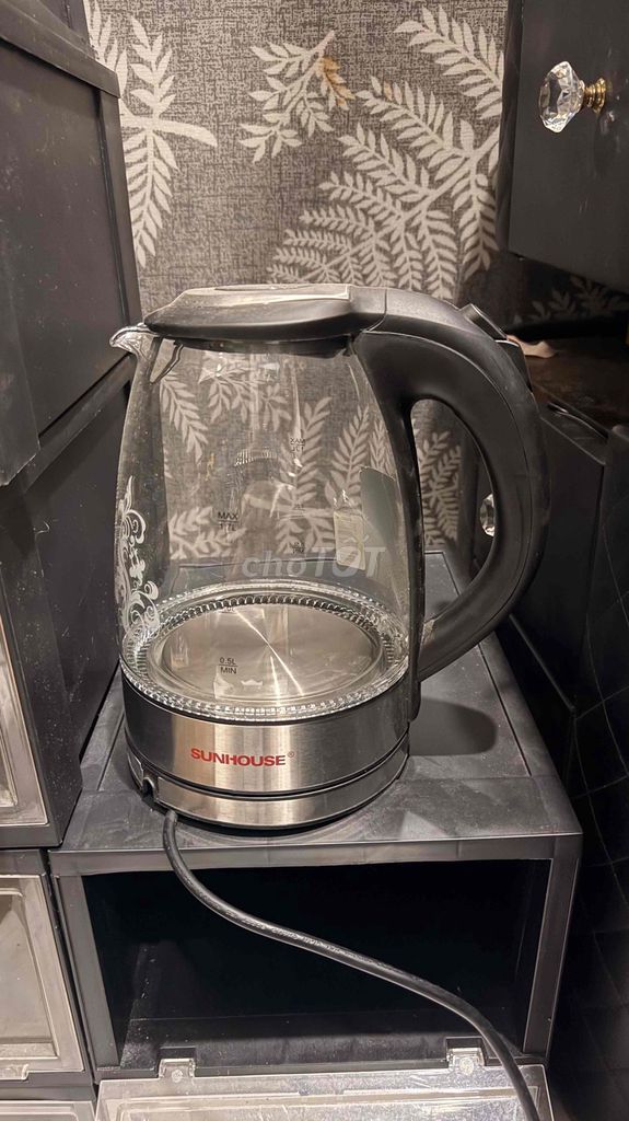Ấm đun siêu tốc SUNHOUSE 1.8L Thủy tinh. Mua bán Bếp, lò, đồ điện nhà bếp tại Quận Hoàng Mai Hà Nội được đăng bởi Minh Vu hình 1