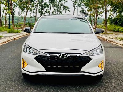 Hyundai Elantra 2021 2.0 AT full - 28000 km