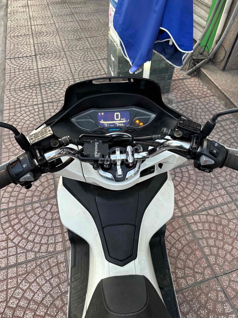PCX 160 ABS 2022 Trắng 8769 km BSTP Chính Chủ. Mua bán Xe máy tại Quận Phú Nhuận Tp Hồ Chí Minh được đăng bởi Ngô Hà hình 2