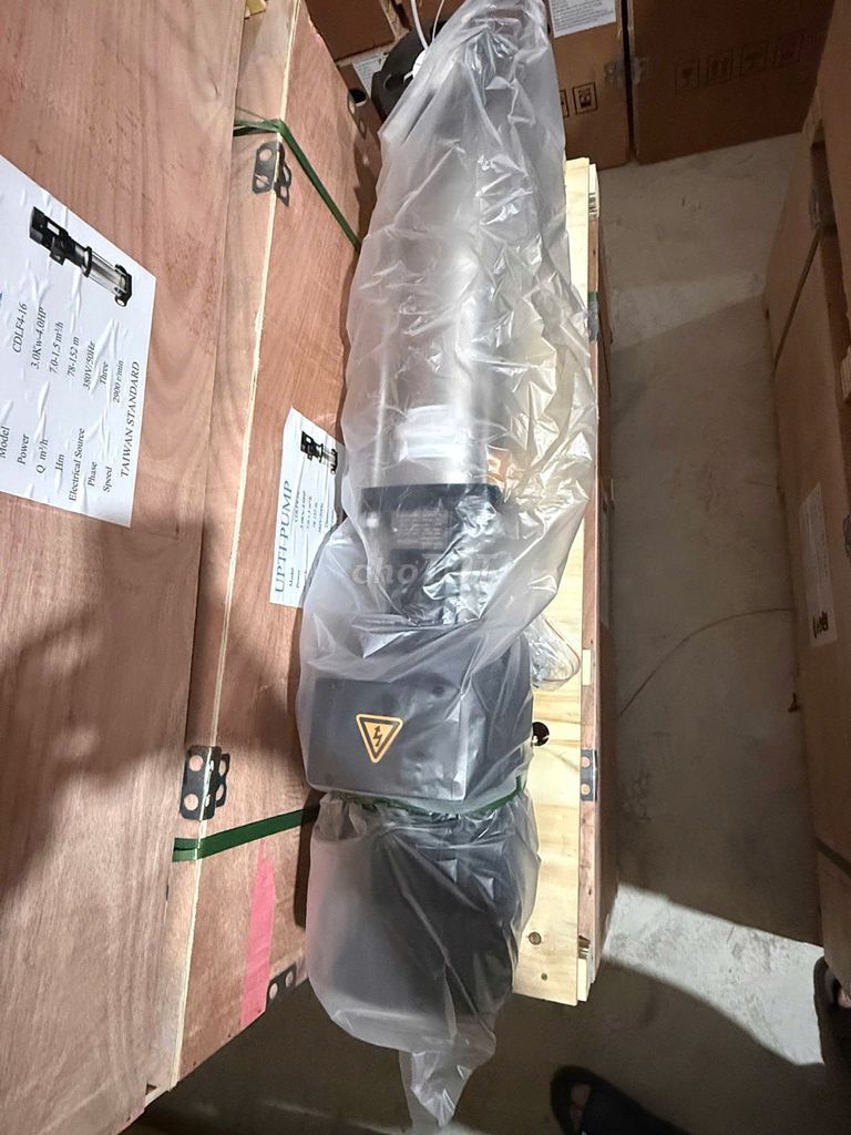 Bơm Trục Đứng UPTI 4HP (Mới 100% Nguyên Thùng Gỗ). Mua bán Đồ chuyên dụng, Giống nuôi trồng tại Quận Hà Đông Hà Nội được đăng bởi Nguyen Tuan Anh hình 1
