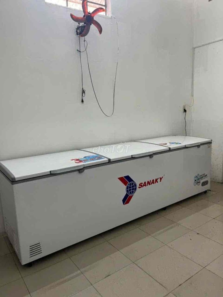 Tủ Đông Sanaky 1300 Lít inverter BH hãng 12/2025