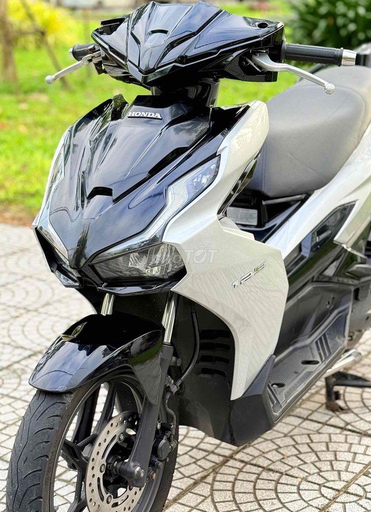 Ab 4val biển 43 bạc porcher rất đẹp,. Mua bán Xe máy tại Quận Sơn Trà Đà Nẵng được đăng bởi AN  chuyên mua bán xe máy cũ tại 386 ngô quyền sơn trà đà nẵng  BÁN XE TRẢ GÓP hình 5