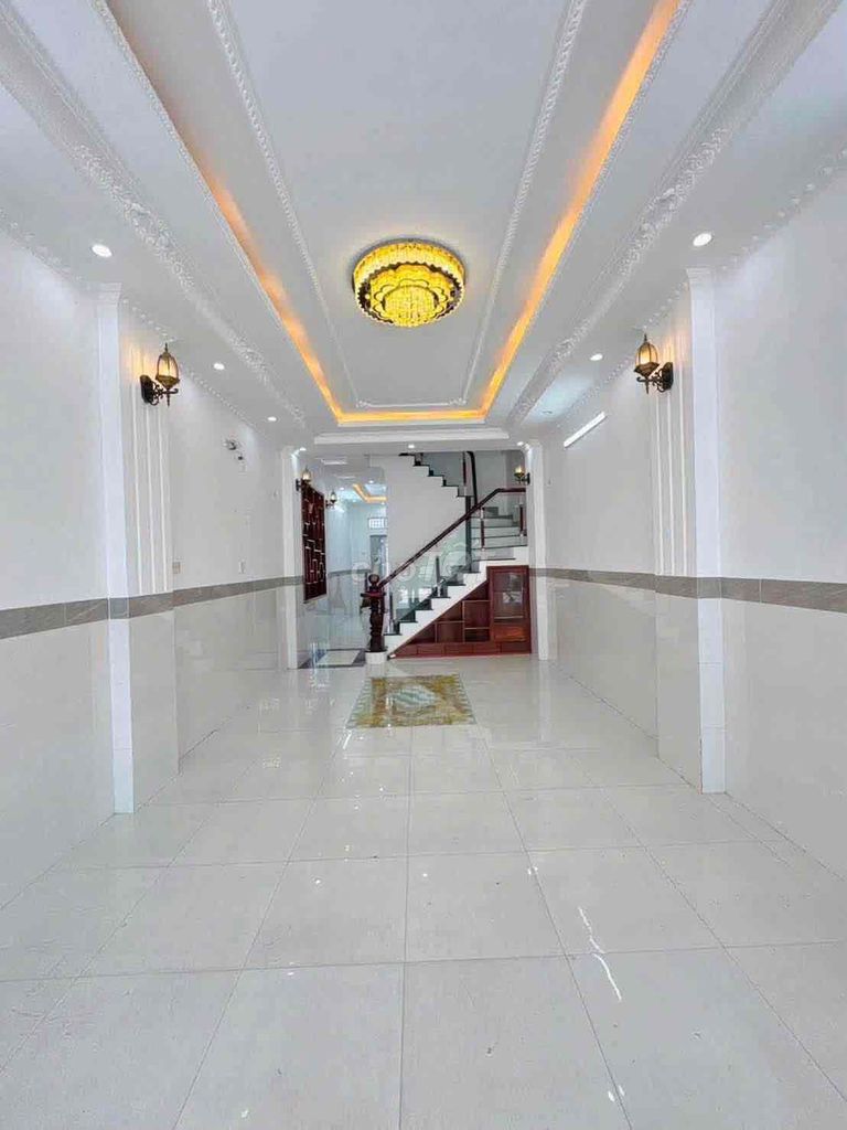Аренда · 4 комн. · 100 м² · Huyện Nhà Bè, ул. Đường Huỳnh Tấn Phát