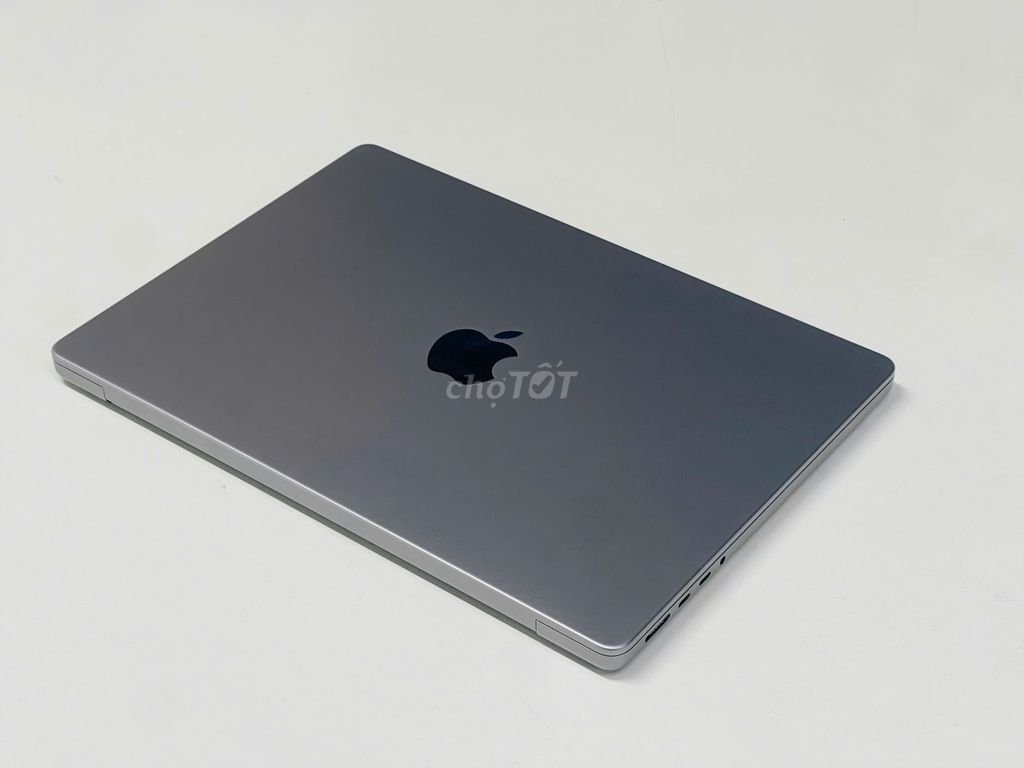 MacBook Pro M1 Pro 14" 32GB. Pin cao