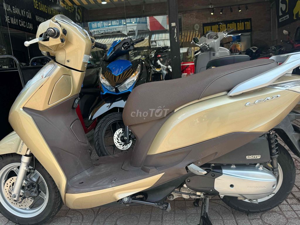 Honda Lead 125 2016 Золотистый