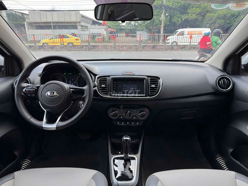 Kia Soluto 2021 Deluxe 1.4 AT, màu trắng,12.000 km. Mua bán Ô tô tại Quận Bình Tân Tp Hồ Chí Minh được đăng bởi Son Do hình 7