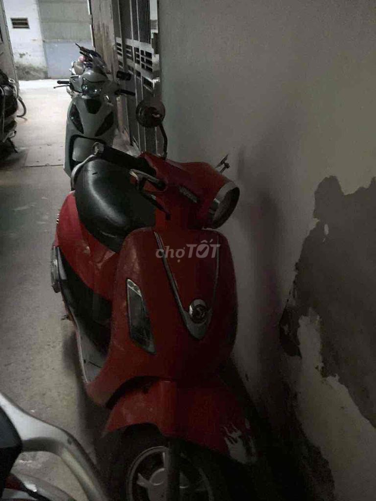 Nhà mình thừa xe nên pass cho ai cần. Mua bán Xe máy tại Quận Thanh Xuân Hà Nội được đăng bởi Linh Nguyễn hình 2