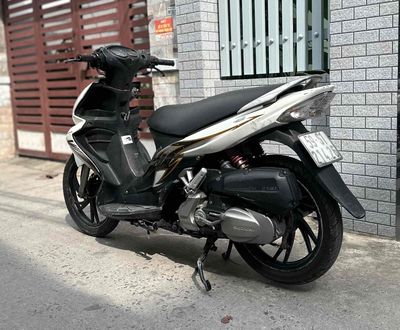 Hayate đẹp, máy êm thì thầm bao vọt biển SG. Mua bán Xe máy tại Quận 8 Tp Hồ Chí Minh được đăng bởi Quân 
