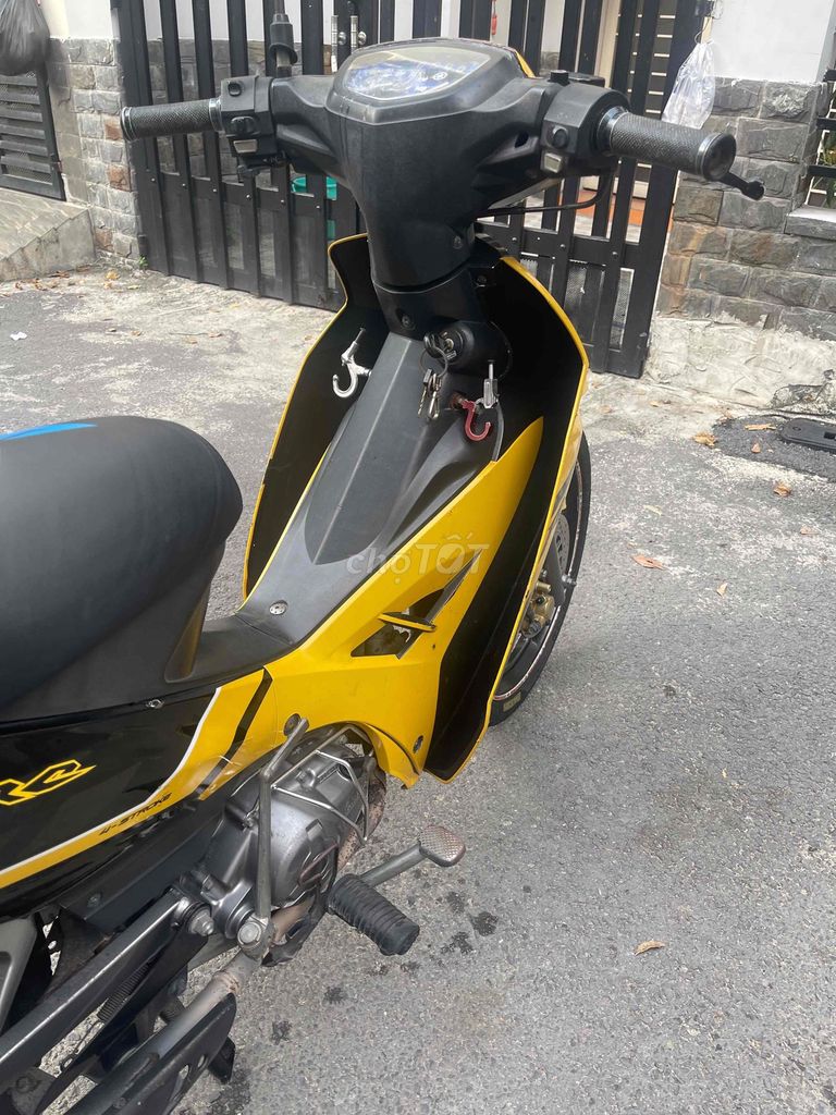 Yamaha Sirius RC 2016 Vàng đen. Mua bán Xe máy tại Quận Gò Vấp Tp Hồ Chí Minh được đăng bởi Nam Nguyễn hình 11