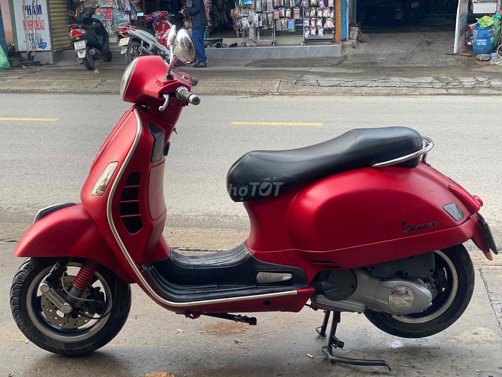 BÁN XE VESPA GTS. XE RẤT ĐẸP. BS 60 42224. Mua bán Xe máy tại Thành phố Thủ Đức Tp Hồ Chí Minh được đăng bởi Xe Máy Quốc Hằng góp 0 đồng hình 5