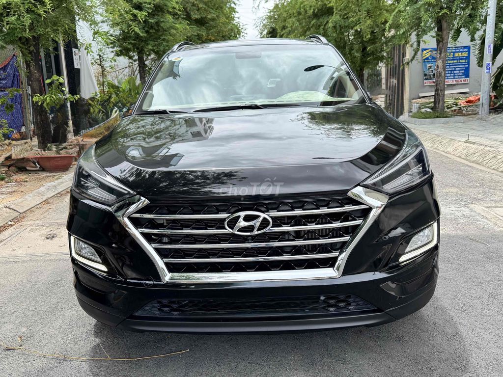 Hyundai Tucson 1.6T специальный черный