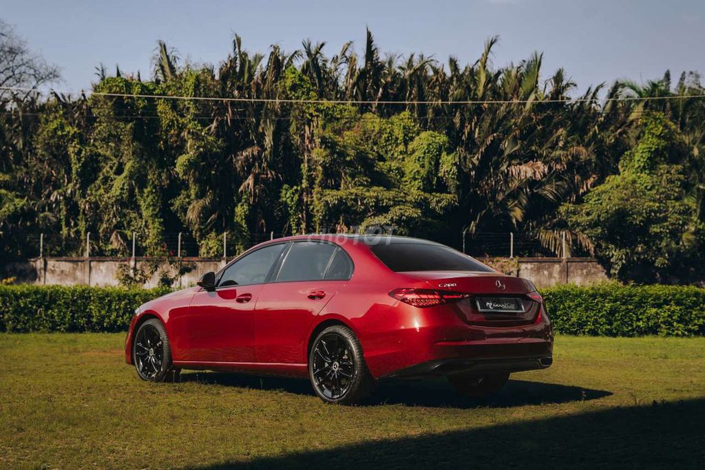 Mercedes C200 Avantgarde 2022 Đỏ 15.000km. Mua bán Ô tô tại Quận 7 Tp Hồ Chí Minh được đăng bởi Hoàn Lee Xe Lướt hình 7