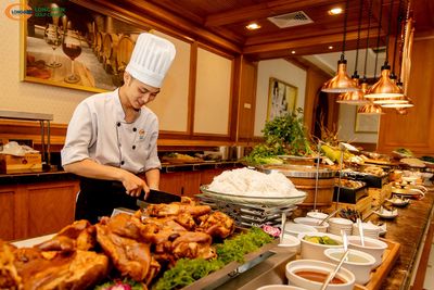 [Long Biên] Nhân viên Thớt 9-10 triệu + thưởng. Việc làm tại Quận Long Biên Hà Nội được đăng bởi Công ty cổ phần đầu tư Long Biên hình 1