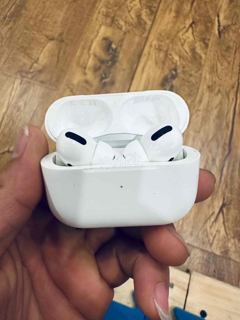 Tai nghe Apple AirPods Pro Trắng. Mua bán Tivi, Âm thanh tại Quận Hai Bà Trưng Hà Nội được đăng bởi Khu Dang hình 1