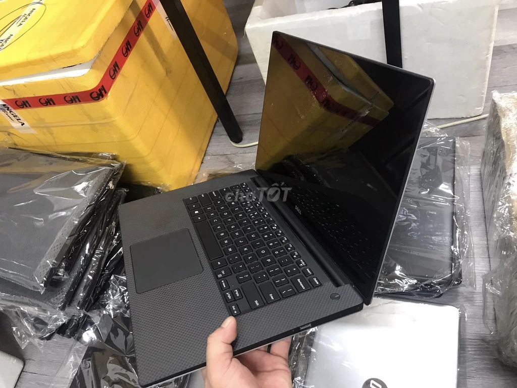 Xã 20 em laptop đủ loại i5-i7 giá rẽ sinh viên -HS