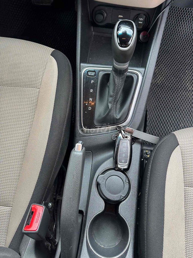 Hyundai Accent 2024 Trắng 40000 km. Mua bán Ô tô tại Quận Ngũ Hành Sơn Đà Nẵng được đăng bởi Vu Hoang hình 3