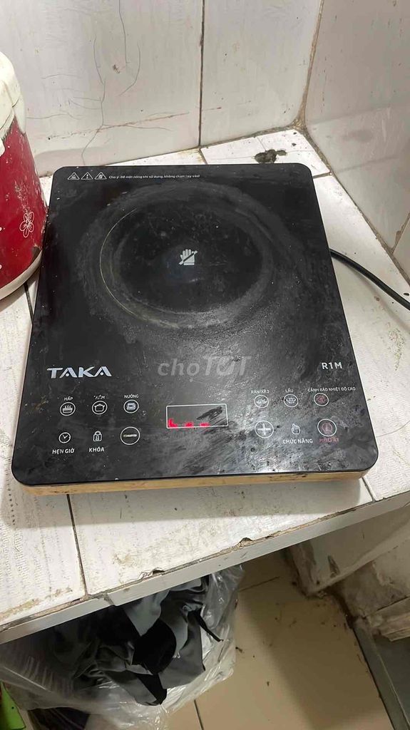 Bếp từ Taka R1M Đen. Mua bán Bếp, lò, đồ điện nhà bếp tại Quận Tây Hồ Hà Nội được đăng bởi EDM TG hình 1