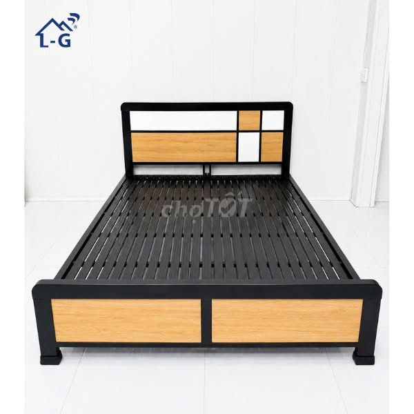 GIƯỜNG SẮT HỘP - GIƯỜNG SẮT HỘP 4X8= GIƯỜNG SẮT ==. Mua bán Giường, chăn ga gối nệm tại Thị xã Tân Uyên Bình Dương được đăng bởi Nội thất Quang Hùng hình 1