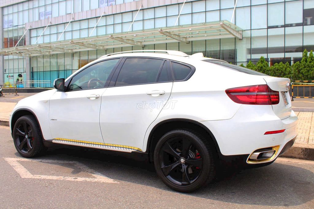 BMW X6 xDrive35i 2008 Xe Màu Trắng Nội Thất Đỏ. Mua bán Ô tô tại Quận Tân Phú Tp Hồ Chí Minh được đăng bởi HOANG SON hình 14