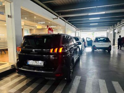 Peugeot 5008 Đen 160.000 km. Mua bán Ô tô tại Quận Tân Bình Tp Hồ Chí Minh được đăng bởi Do dung