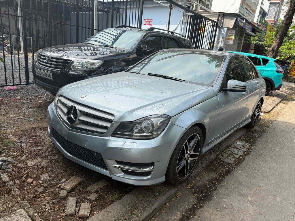 Mercedes-Benz C300 AMG 2013 Bạc 154284 km. Mua bán Ô tô tại Quận 7 Tp Hồ Chí Minh được đăng bởi Tuan hình 2