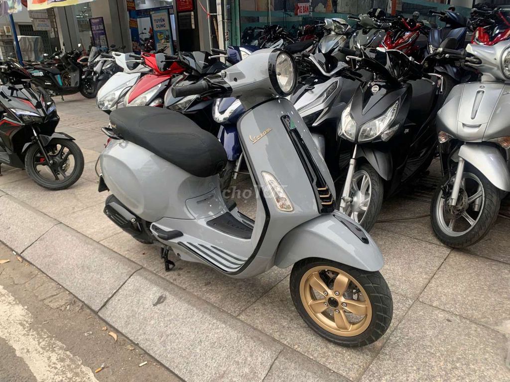 Piaggio Vespa Primavera 3v 2016 Серый