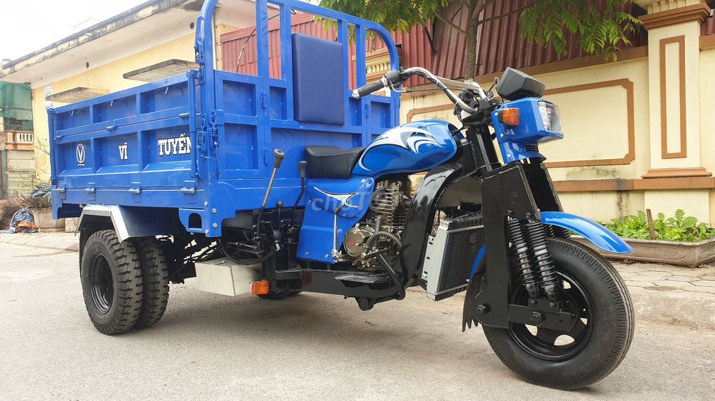 Xe ba gác càng chế VĨ TUYẾN , máy Yinxiang 250cc,