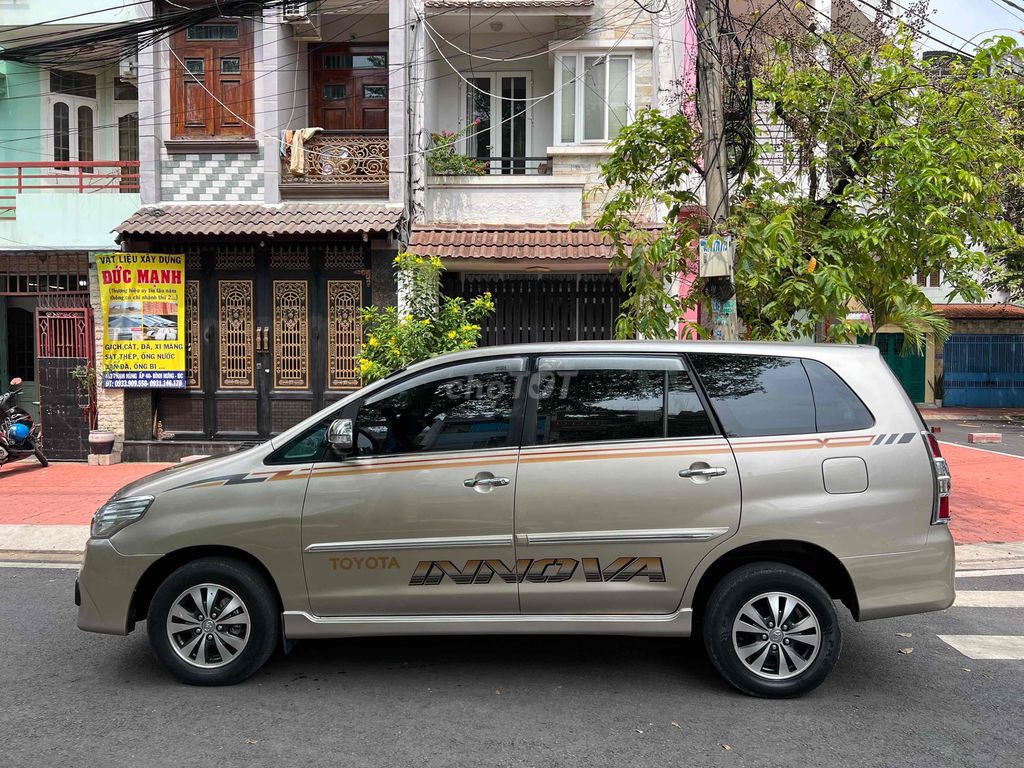 Toyota Innova 2015 - 138000 km. Mua bán Ô tô tại Quận 8 Tp Hồ Chí Minh được đăng bởi Sang giau hình 7
