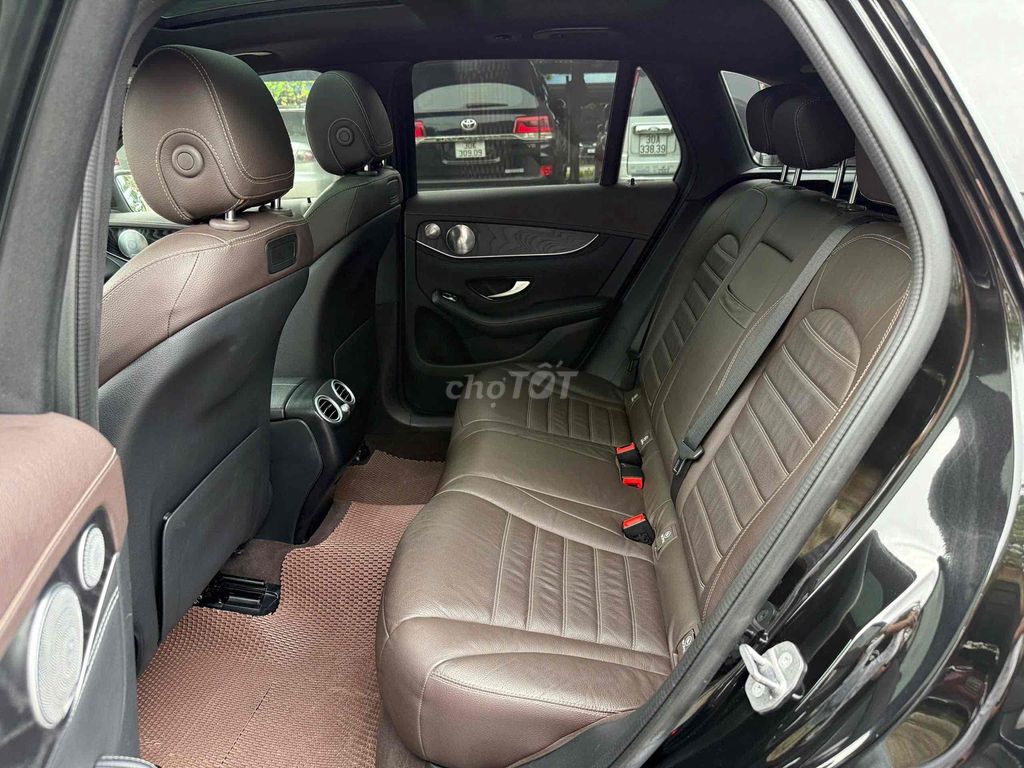 Mercedes Benz GLC 2019 300 4Matic - 80000 km. Mua bán Ô tô tại Quận Cầu Giấy Hà Nội được đăng bởi Auto 6666 hình 16
