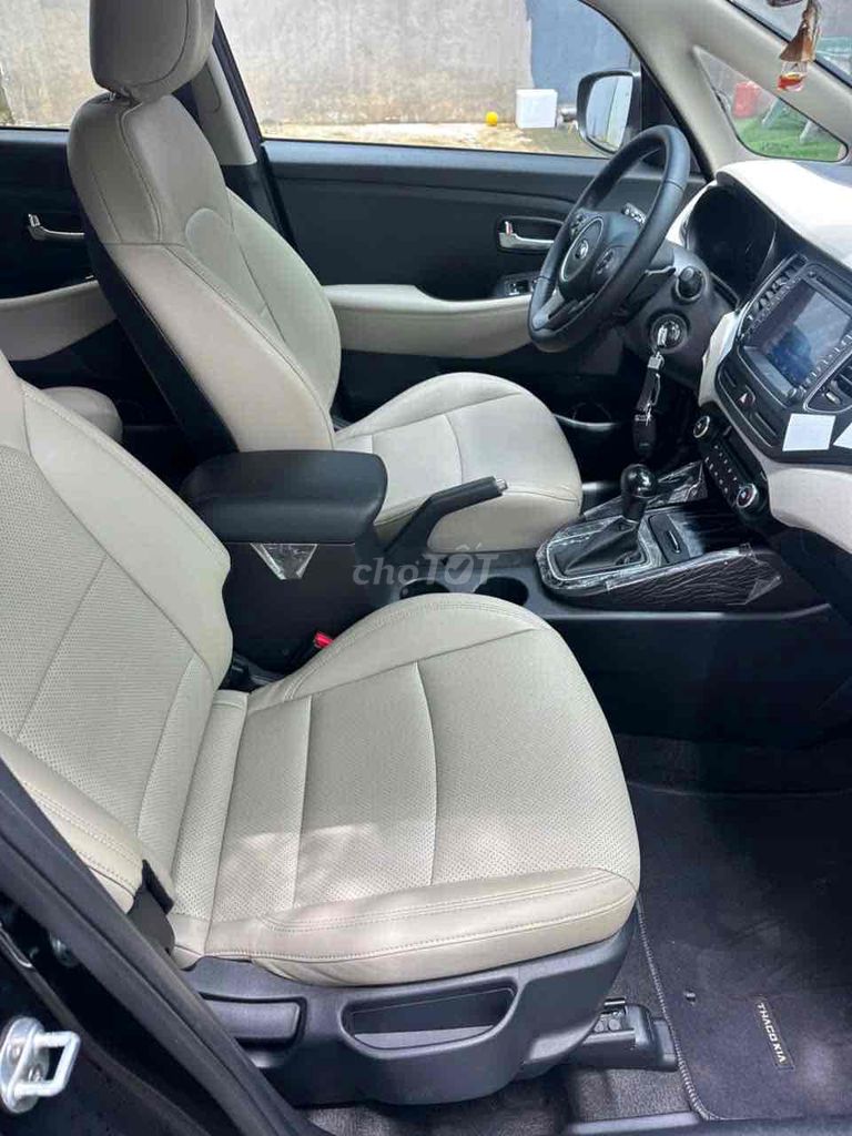 Kia Rondo 2020 Deluxe - 16000 km. Mua bán Ô tô tại Quận Tân Bình Tp Hồ Chí Minh được đăng bởi Kha Bán Xe Mitsubishi GIÁ TỐT hình 6