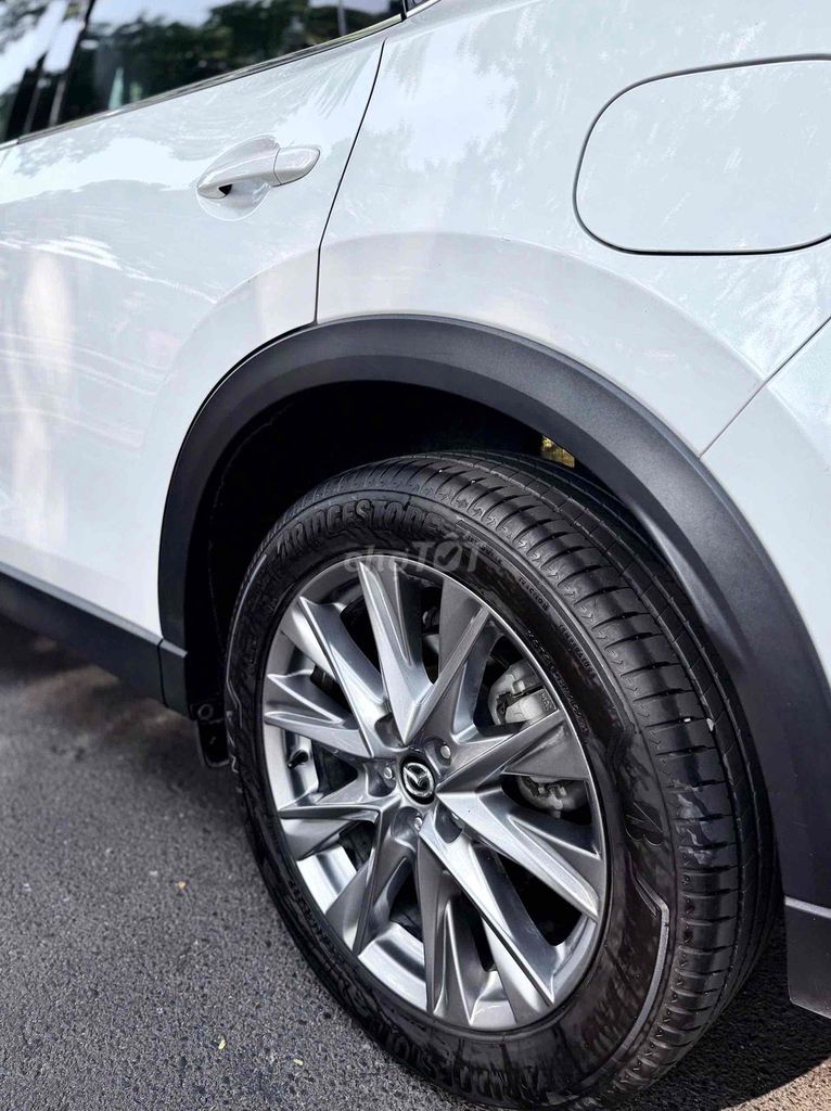 Mazda CX-5 Зеленая 5-местная автоматическая бензиновая