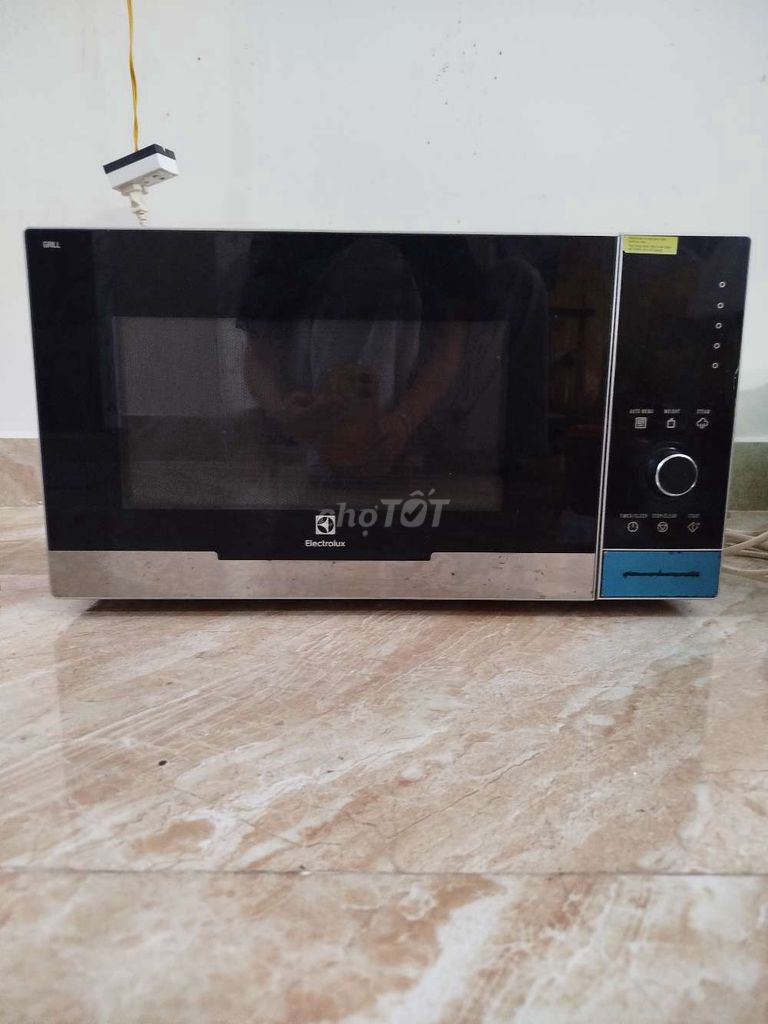 Lò vi sóng Electrolux EMS3085X Đen. Mua bán Bếp, lò, đồ điện nhà bếp tại Quận 8 Tp Hồ Chí Minh được đăng bởi Fa Ty hình 1